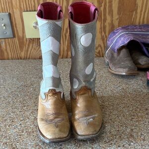 Macie Bean Kids Boots in Tan and Silver